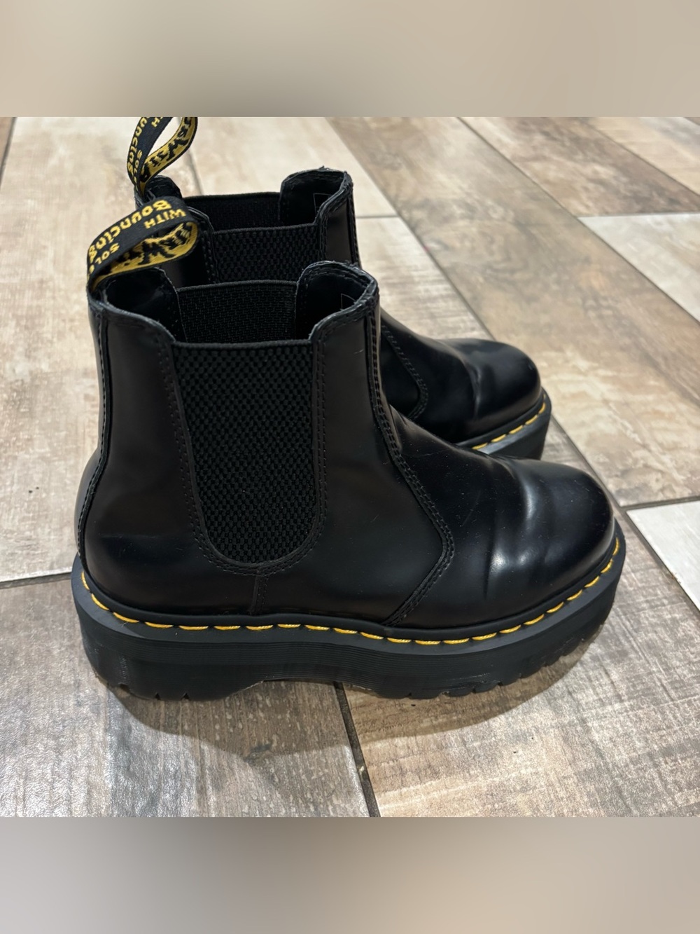 Dr. Martens 2976 Quad Black Leather Chelsea Platform Boots Women's 7 Men's 6